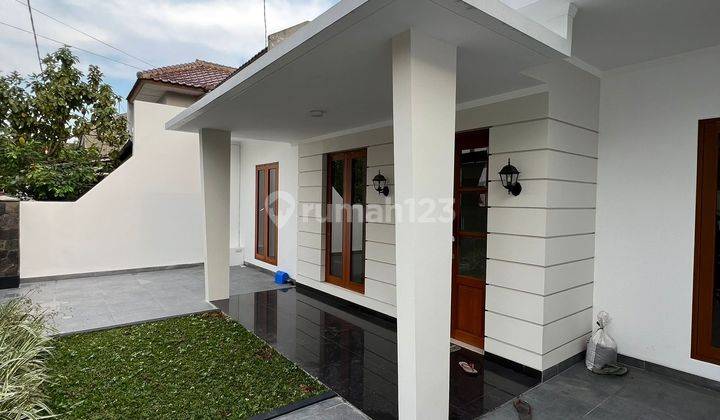 Dijual Rumah Baru di Turangga 2