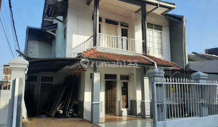 Dijual Rumah Di Komplek Singgasana 1