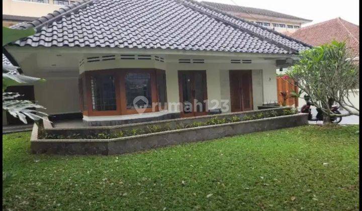 Disewakan Rumah Besar Cocok Untuk Kantor Klinik Di Sayap Dago 1