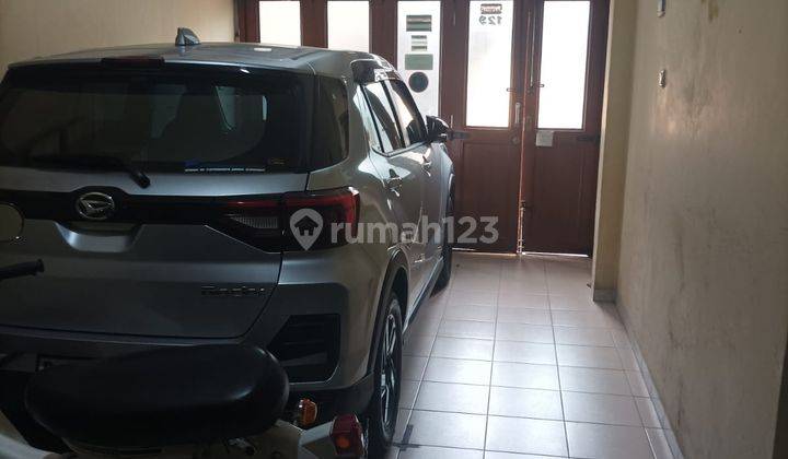 Dijual Rumah Kost Masuk Mobil Dekat Tsm Gatotsubroto 2