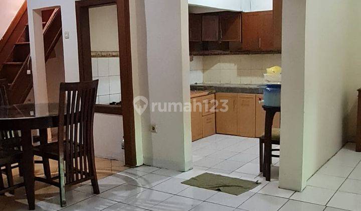 Dijual Murah Rumah Semi Furnished Di Kompleks Turangga 2