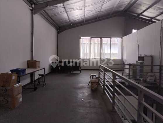 For Rent: Clean and Cheap Warehouse in Sayap Tamann Kopo Indah, Bandung For Rent: Clean and Cheap Warehouse in Sayap Tamann Kopo Indah, Bandung