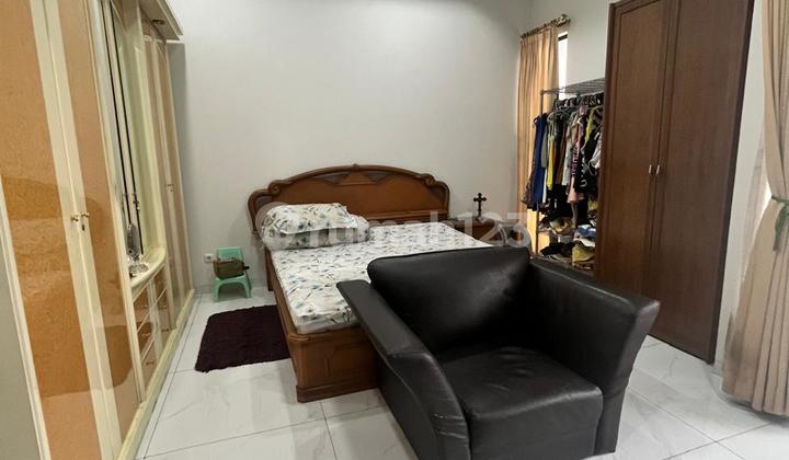 Dijual Cepat BU Rumah Minimalis Modern di Kompleks Singgasana 2