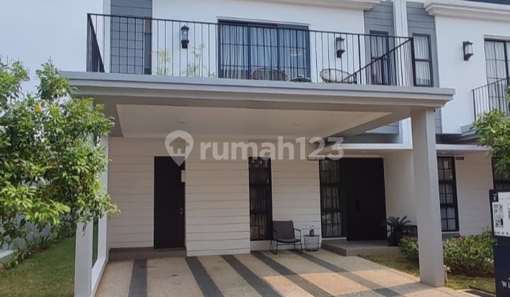 Dijual Rumah Cantik Full Furnished di Cluster Maison, ada Attic Room