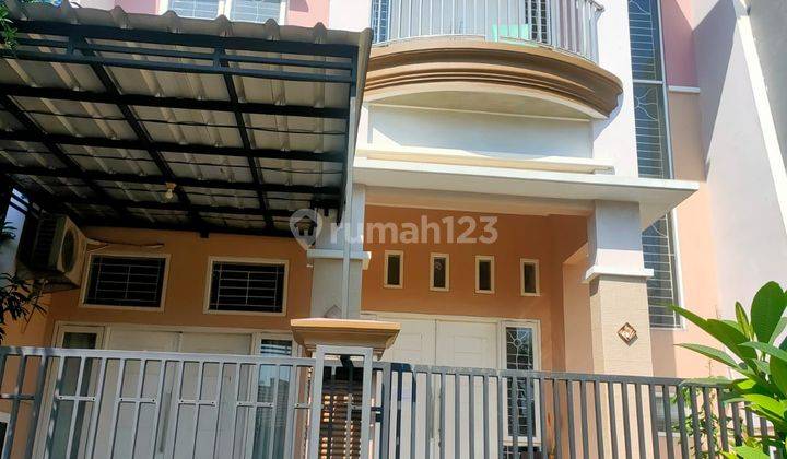 Disewakan Rumah 2 Lantai Plus 6 Ac, Metland Menteng, Cakung, 033 1