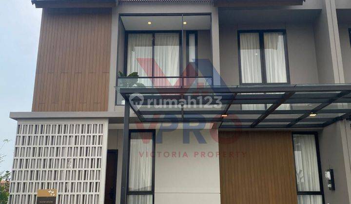 Dijual rumah cantik 3 lantai cluster viola summarecon crown gading 2