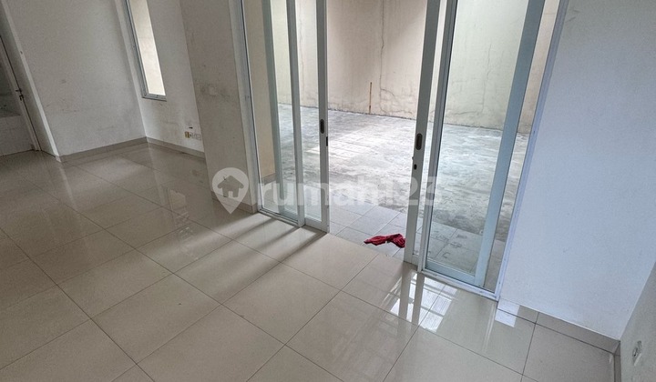 Affordable Sale: 10-Wide House in Thames Cluster, Jakarta Garden City 028 2