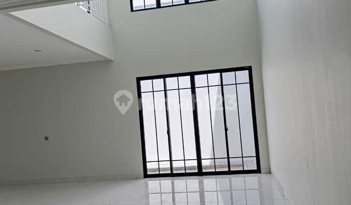 Disewakan Rumah Mewah Cluster Jasmia, Summarecon Crown Gading, Bekasi, 037 2