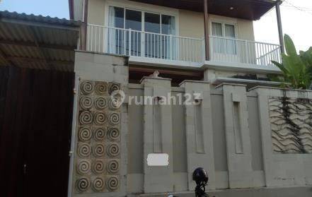 Dijual Rumah Modern 2 Lantai, Kuta, Badung, Bali, 028 & 030 1