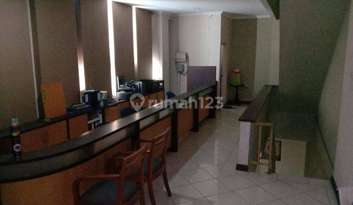 JUAL BU, JUAL MURAH, RUKO STRATEGIS , 4 LANTAI, COCOK UNTUK KANTOR, EKSPEDISI DLL. LOKASI STRATEGIS DEKAT PINTU TOL KEBON JERUK JAKARTA BARAT 1