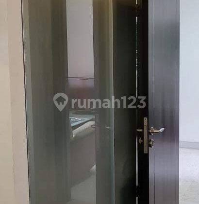 Apartemen mewah, lokasi strategis, lantai sedang, 3+1 br, full purnished, dekat kemana2 somerset permata hijau jakarta selatan ( vn)  2