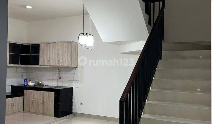 RUMAH MURAH, JUAL CEPAT, FULL RENOVASI, BEBAS BANJIR, 2 LANTAI, 3 KAMAR DI KELAPA GADING JAKARTA UTARA 1