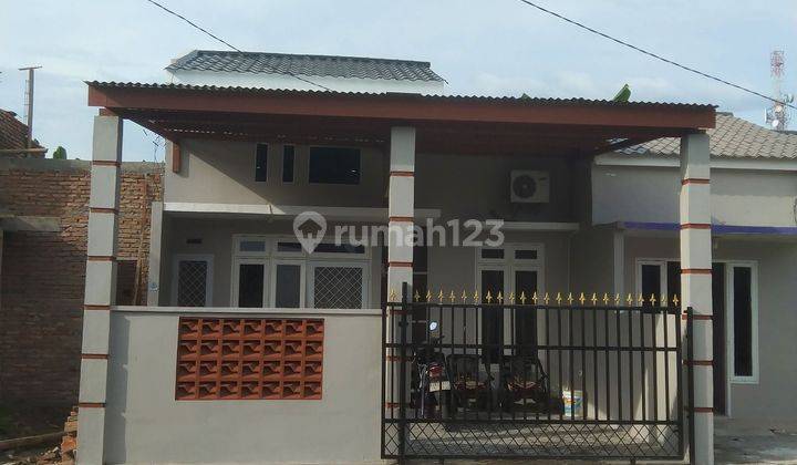 RUMAH MINIMALIS DAN MODERN DEKAT MALL PLAZA MILINIUM  1