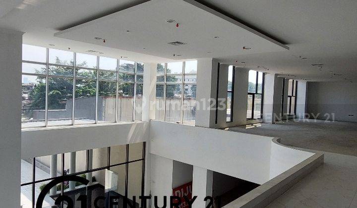 Gedung 5 Lantai + Basement Di Jatinegara B 2