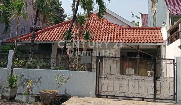 Rumah Asri Dan Luas Di Pulo Asem Jakarta Timur 1