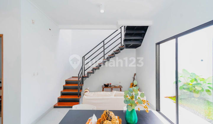 Rumah SHM LT 144 Siap KPR 15 menit ke The Breeze BSD City J27258 2