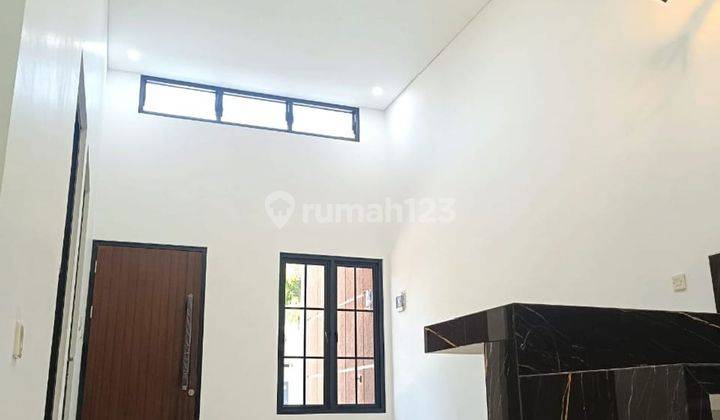 ruang tamu rumah 10 menit ke cibinong