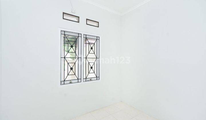 Rumah LT 164 Hadap Utara di Gunung Putri dekat Trans Studio Cibubur Semi Furnished J19712 2