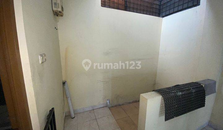 Rumah SHM 2 Lt Carport Luas 10 menit ke RS Mitra Keluarga Kalideres Dibantu KPR J10978 2