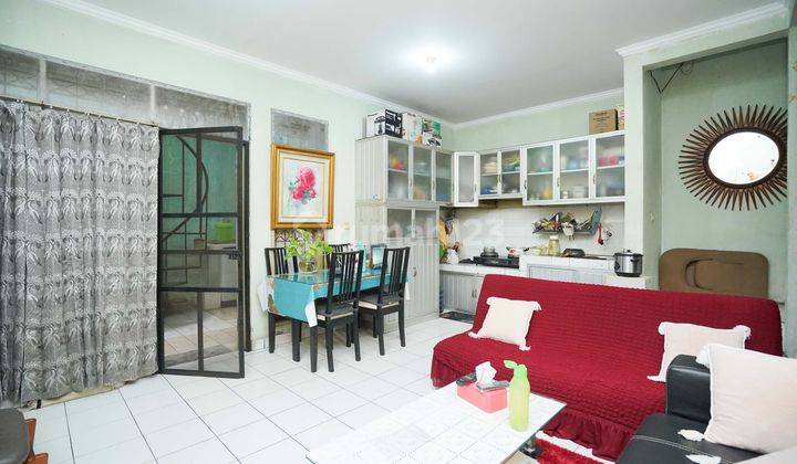 Rumah 2 Lt Siap Huni dekat Living Plaza Pamulang Dibantu KPR J19391 2