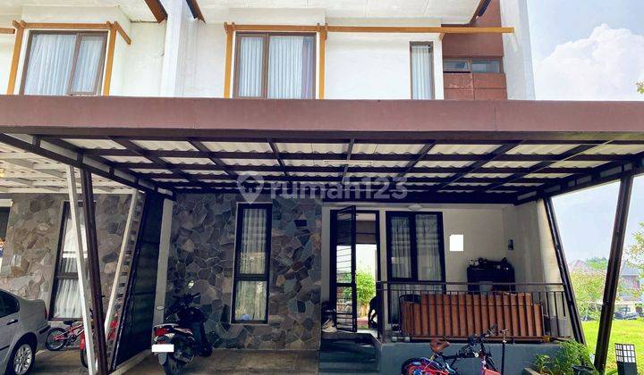 Rumah Carport Luas Hadap Selatan 5 Mnt ke Pasar Modern BSD City Siap KPR J23319 1