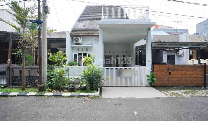 Rumah Cantik Siap Huni 2 Lt Hadap Utara 10 menit ke Lippo karawaci Siap KPR J21795 1