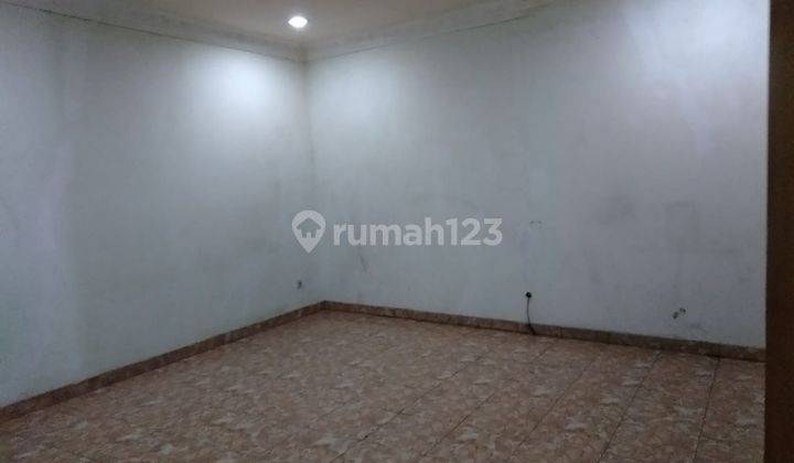 Rumah dekat Mall Daan Mogot Cengkareng LT 165 Bisa Nego Dibantu KPR J18228 2