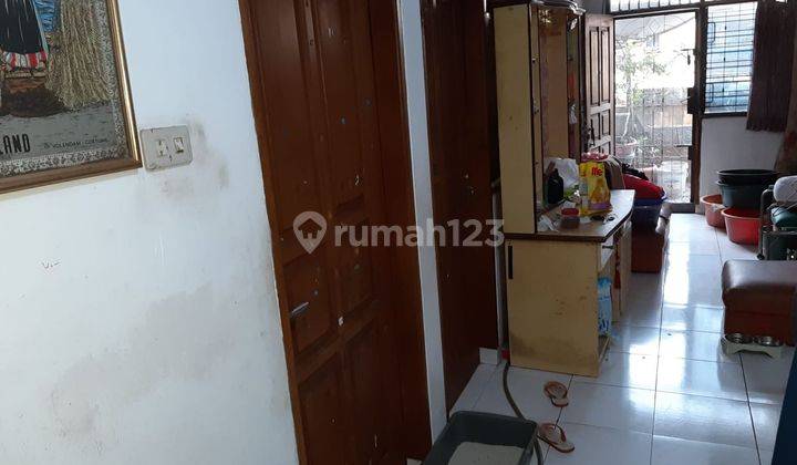 Rumah 13 Mnt ke Lippo Mall Puri Jakbar Hadap Utara 2 Lt Dibantu KPR J20167 2