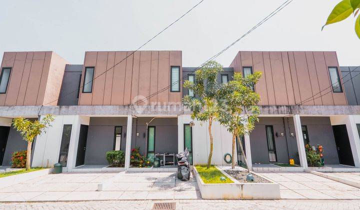 Rumah Cantik Carport Luas Hadap Selatan dekat RS AGUNG Parung Panjang J25616