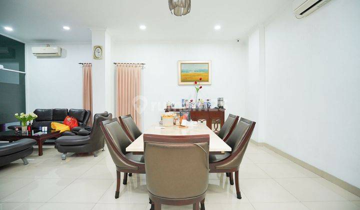 Rumah Strategis LT 148 Hadap Timur 15 menit ke Stasiun Duri Harga Nego J20874 2