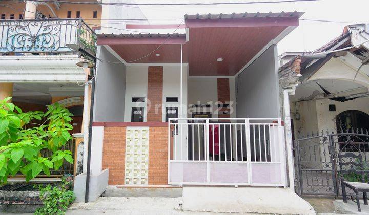 Rumah SHM 10 menit ke Plaza Taman Harapan Baru Bebas Banjir J32676 1