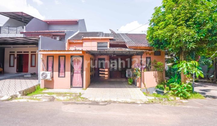 Rumah Hadap Selatan LT 150 SHM 10 Menit ke Stasiun Depok J-43888 Rumah Hadap Selatan LT 150 SHM 10 Menit ke Stasiun Depok J-43888