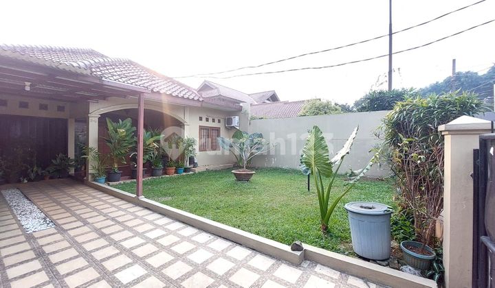 Rumah Carport Luas 4 Menit ke Gerbang Tol Limo 2 SHM Hadap Timur J40829