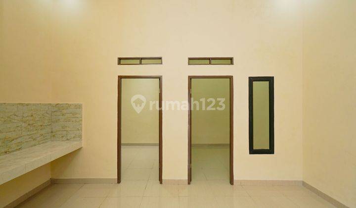 Rumah SHM 10 menit ke Plaza Taman Harapan Baru Bebas Banjir J32676 2