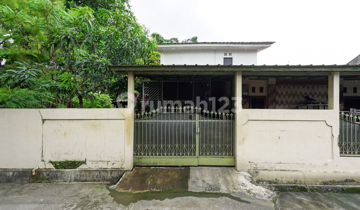 East Facing House, Land Area 221 m², SHM (Certificate of Title), 8 Minutes to Bekasi Barat Toll Gate, J-41522