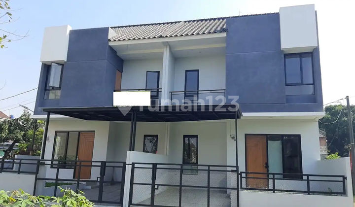 Land Area 128 SHM Ready to Occupy House Near Puri Indah Mall Assisted by Mortgage J-43177