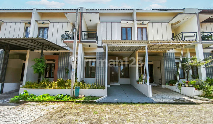 Rumah 10 menit ke Depok Town Center SHM 2 Lt Siap KPR J28358 1