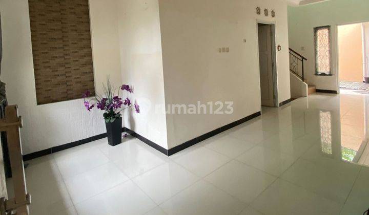 Rumah Modern Luas 2 Lt Hadap Selatan 8 Menit ke MH Thamrin Hospital Cileungsi J16830 2