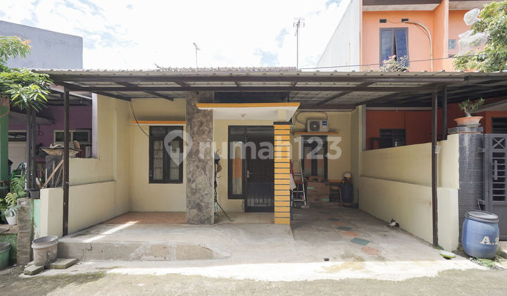 Rumah 2 Kamar SHM Menit ke Gerbang Tol Jati Warna 1 Hadap Timur J27083