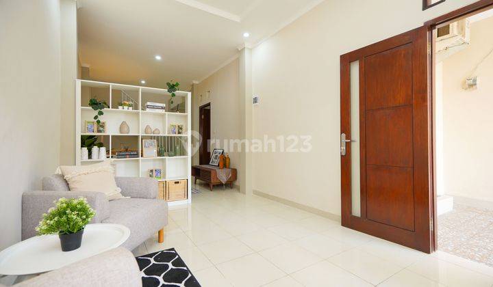 Rumah 2 Lantai Bagus Furnished SHM di Bukit Cimanggu City, Bogor 7