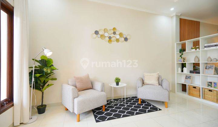 Rumah 2 Lantai Bagus Furnished SHM di Bukit Cimanggu City, Bogor 23