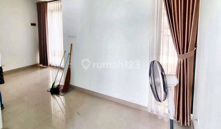 Rumah 2 KT Hadap Timur 10 Menit ke Mall Cileungsi Trade Center Harga Nego J14983 2