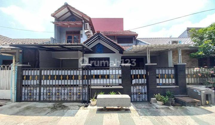 Rumah 2 Lt Strategis Hadap Timur 6 menit ke RS Griya Medika Depok J20051 1