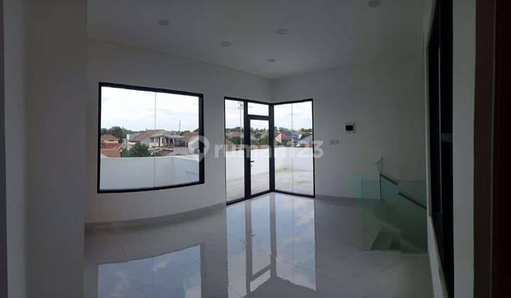 Rumah Hook LT 130 Bisa Nego Hadap Timur 13 Mnt ke Plaza Pondok Gede Bekasi J18393 2