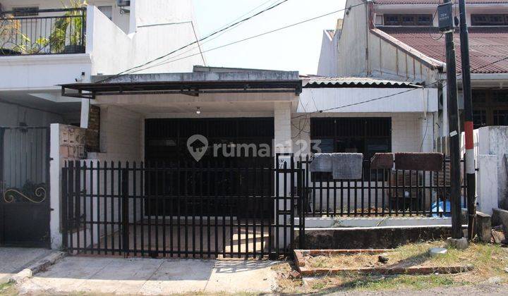 Rumah Hadap Timur SHM LT 117 Harga Nego 8 menit ke Stasiun Buaran Siap KPR J18300 1