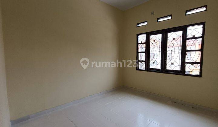 Rumah Siap Huni 8 Mnt ke Living Plaza Harapan Indah Bisa Nego Dibantu KPR J25872 2