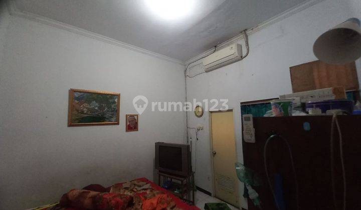 Rumah 10 menit ke Stasiun Bekasi SHM LT 172 Hadap Selatan J24714 2