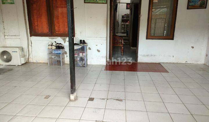 Rumah Hadap Timur 15 menit ke Plaza Metropolitan Bebas banjir Siap KPR J18166 2