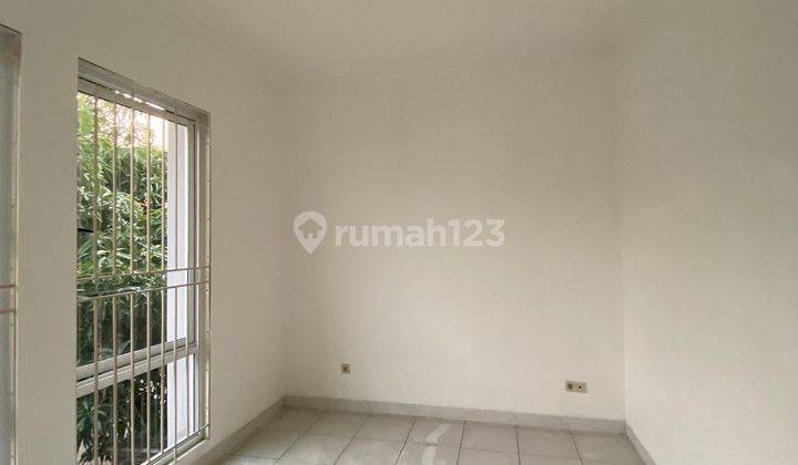 Rumah SHM 8 Menit ke MH Thamrin Hospital Cileungsi Hadap Selatan Free Renovasi J-27205 2