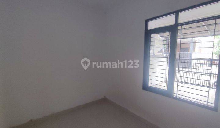 Rumah 3 KT Dekat Faskes dan Sekolah di Depok Siap Huni J26071 2